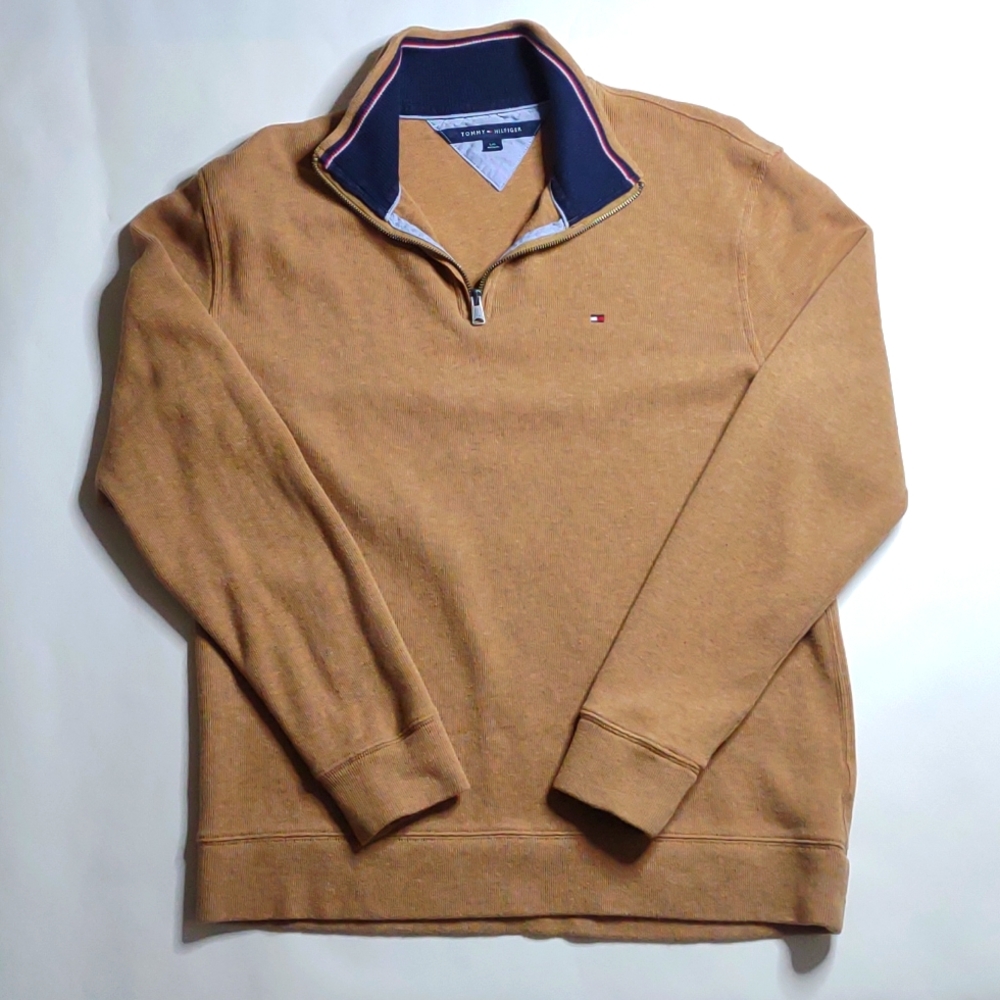 Tommy Hilfiger men's large. Half zip pullover sweater tan.